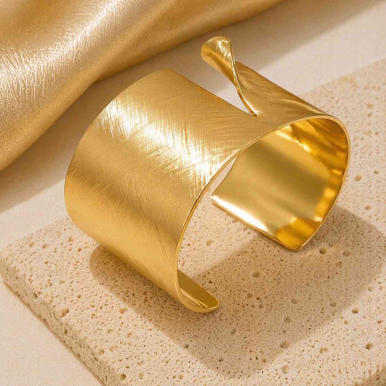 Brazalete Aura Minimal Doré